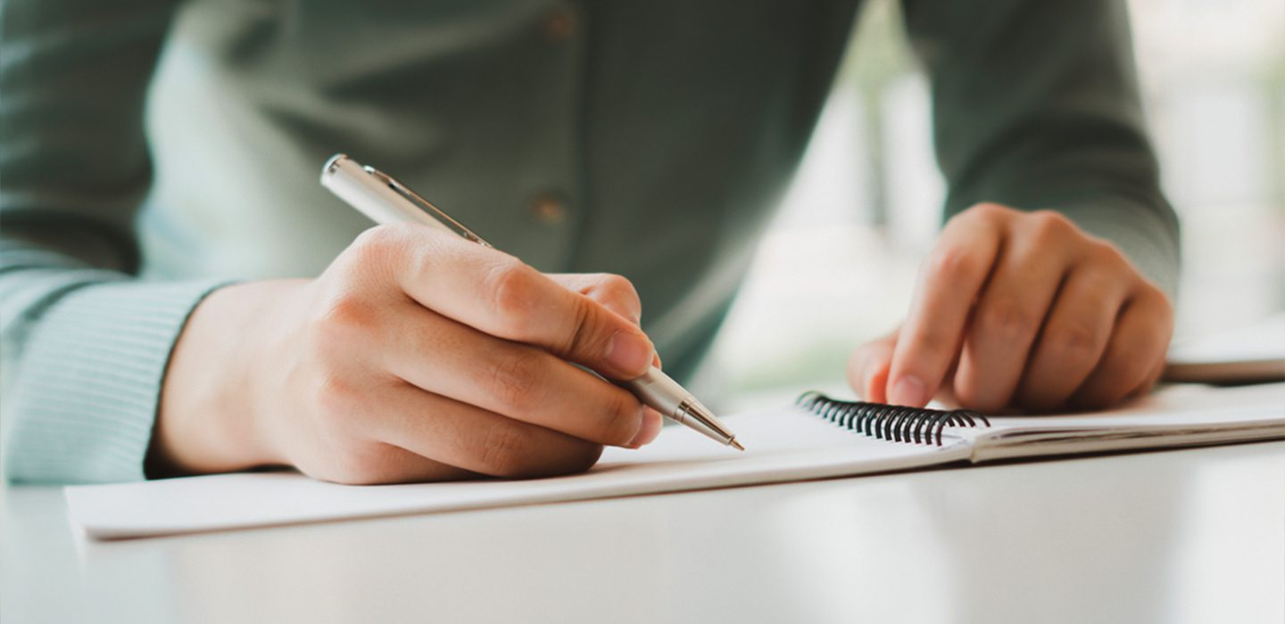 Dissertation Writing Made Easy: A Student’s Guide - Pedigogy